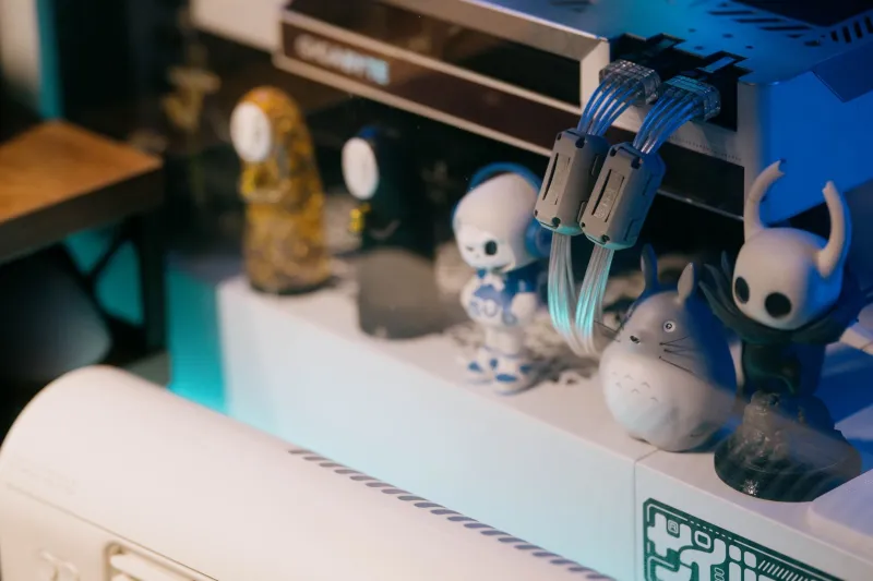 From $20 Prize Figures to $10,000 Hauls: Inside the Wild World of Vocaloid Collectible Collecting